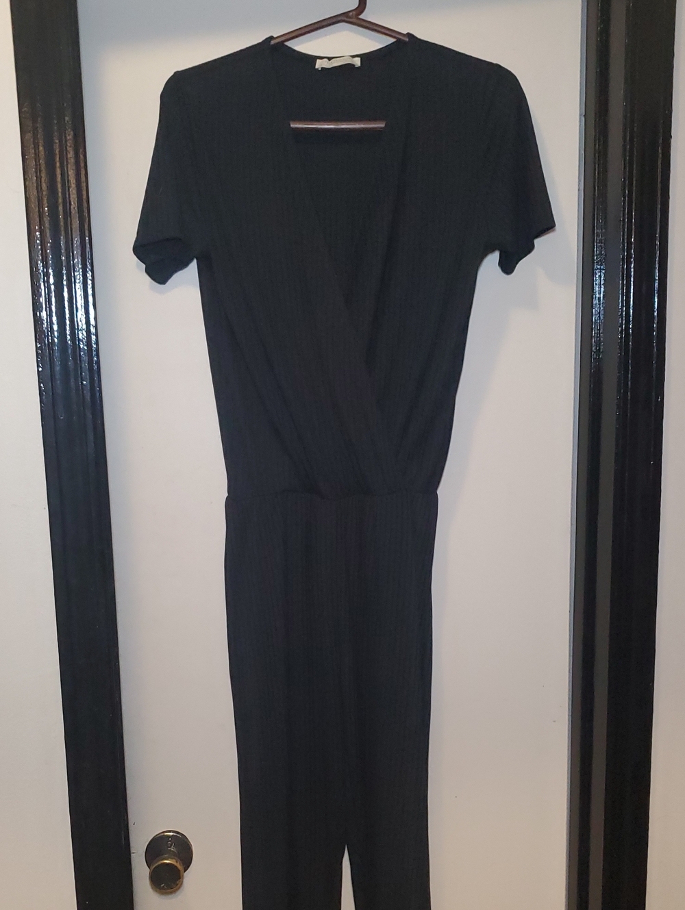 Zara Trafaluc Black Short-Sleeve Women's Romper- Classic Elegant Style